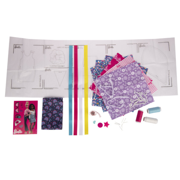 Handgefertigte Garderobe von Barbie