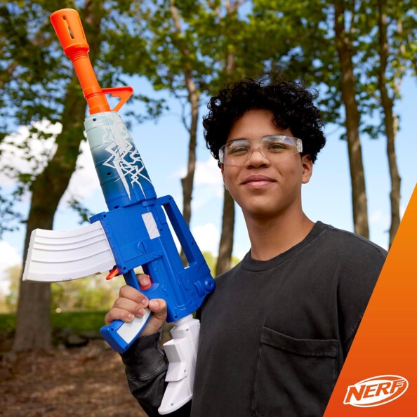 Nerf Fortnite Blue Shock Dart Blaster mit motorisiertem Schnellfeuer