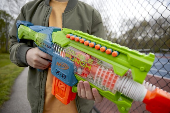 NERF Double Punch Motorized Blaster aus der Elite 2.0-Reihe